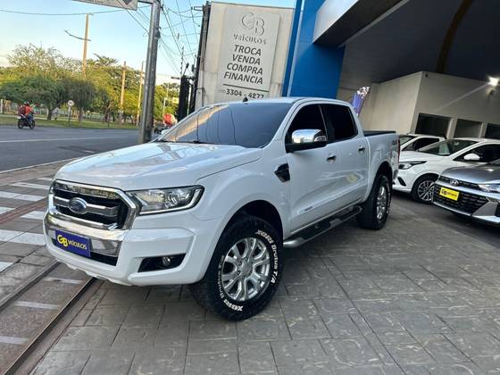 FORD RANGER 3.2 XLT 4X4 CD 20V DIESEL 4P AUTOMÁTICO FORD RANGER 3.2 XLT 4X4 CD 20V DIESEL 4P AUTOMÁTICO